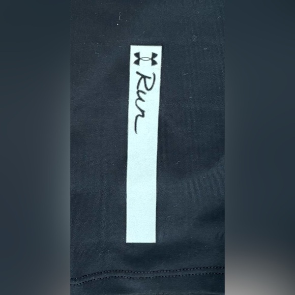 Under Armour fitted cropped running leggings Size small activewear - Picture 6 of 7